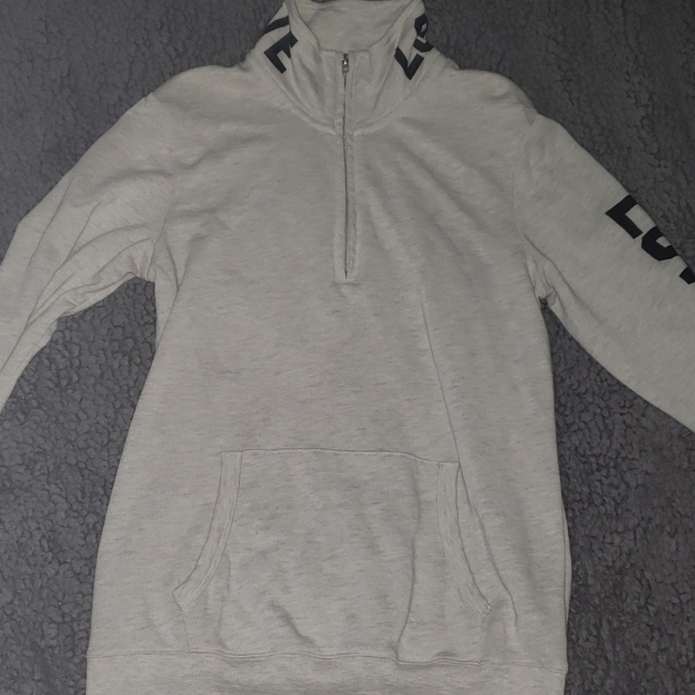 Quarter zip-up jacket